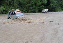 तमोर–कोरिडोर र मध्य पहाडी लोकमार्ग अवरुद्ध