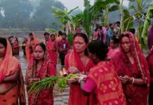 उदाउँदो सूर्यलाई अर्घ दिएपछि सकियो छठ