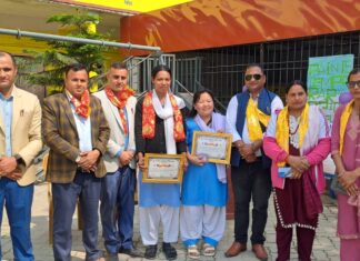 कंचन अंग्रेजी विद्यालयमा उत्कृष्ट शिक्षकलाई सम्मान